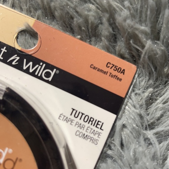 π₯°π₯°Wet n Wild Megaglo Contouring Paletteπ₯°π₯° - Picture 3 of 4